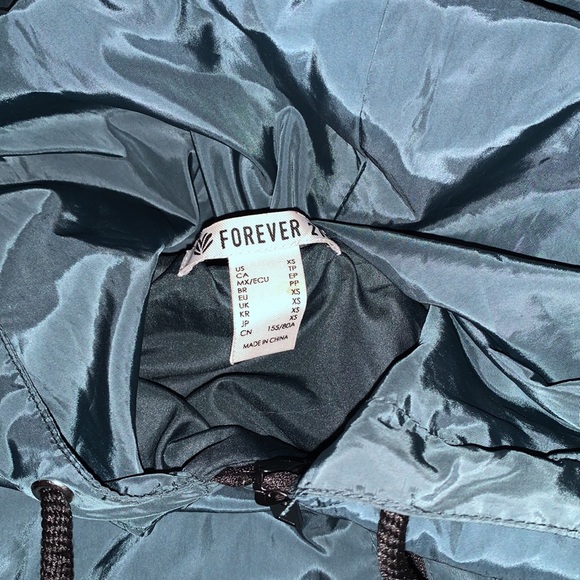 Dark green wind breaker, worn once - Picture 2 of 2